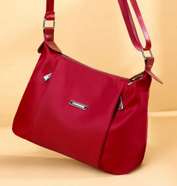 Luna Everyday Shoulder Bag
