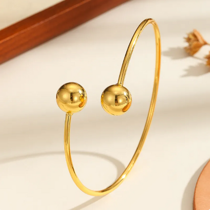 Luna Gold Cuff
